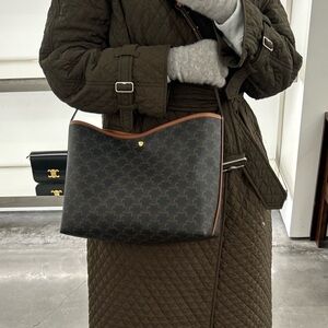 Soft shopper bag in triomphe canvas and calfskin